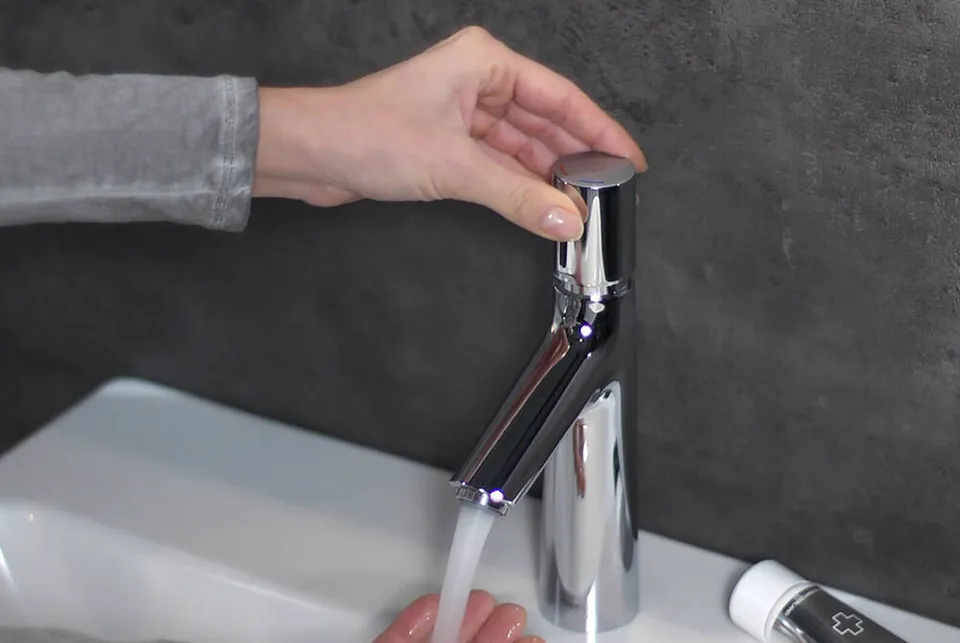 Змішувач Talis Select S 100 для умивальника (72042000) — фото 2