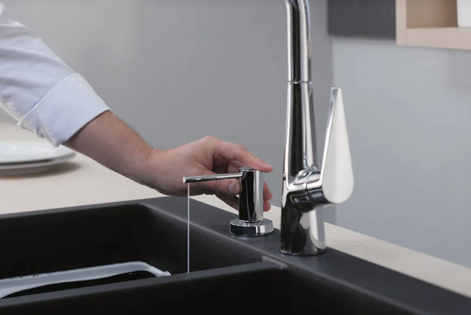 Дозатор кухонний A51 для миючого засобу 500 ml врізний, Chrome (40448000) — фото 6