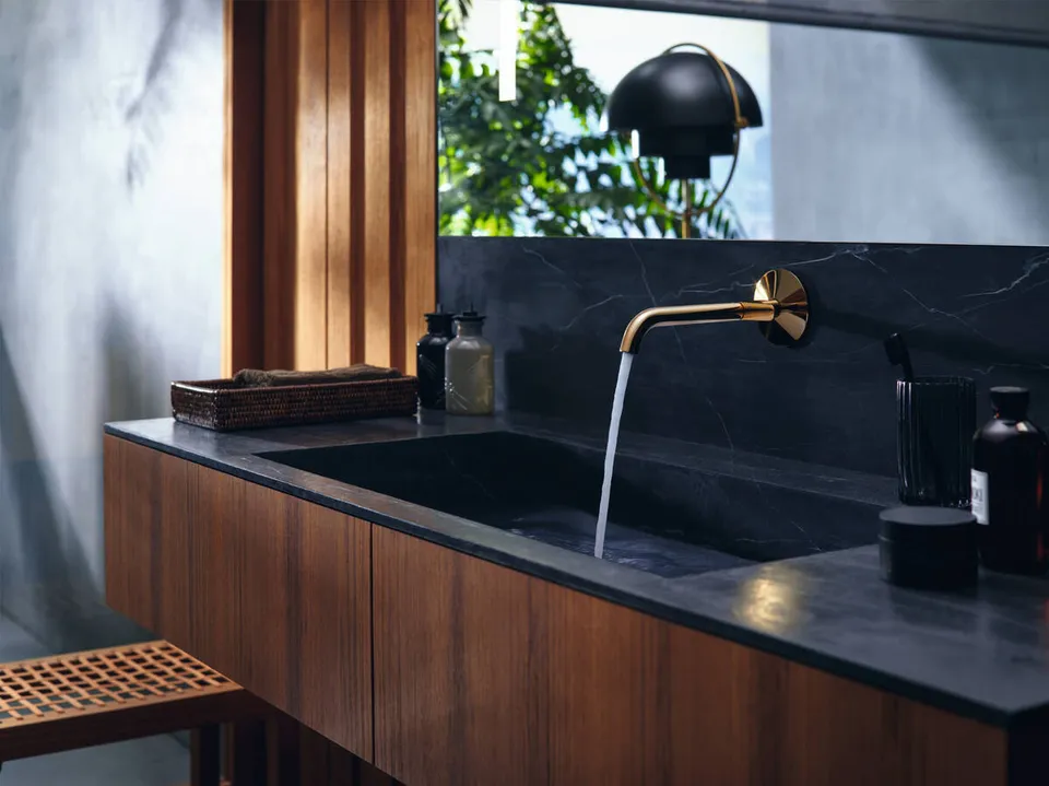 Змішувач AXOR One Select 220 для умивальника зі стіни, Matt Black (48112670) — фото 3