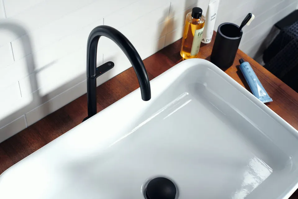 Змішувач AXOR One Select 260 для умивальника з донним клапаном push-open, Matt Black (48030670) — фото 5