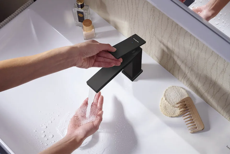 Змішувач Tecturis E 110 CoolStart EcoSmart+ для умивальника без донного клапана, Matt Black (73012670) — фото 3